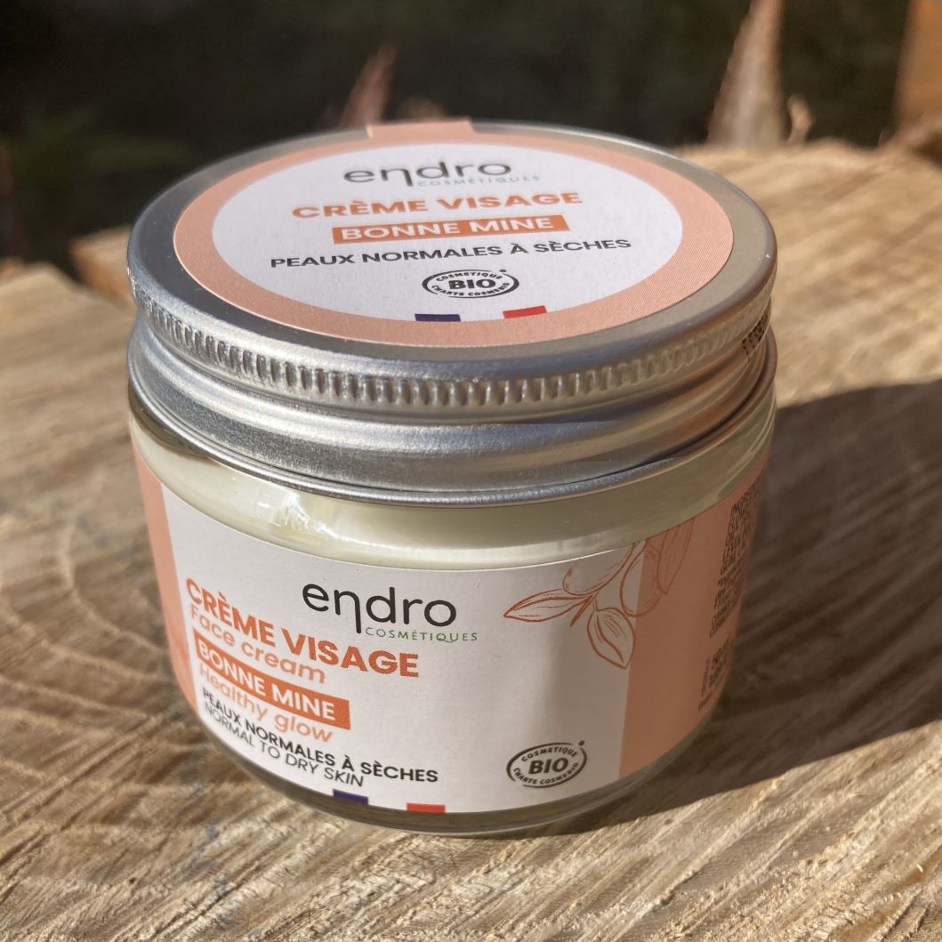 crème bonne mine dans pot en vere