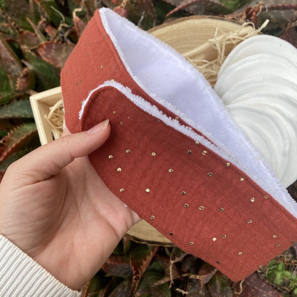 détail bandeau de soin visage