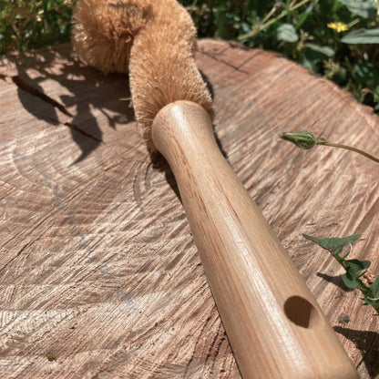 goupillon vaisselle bois