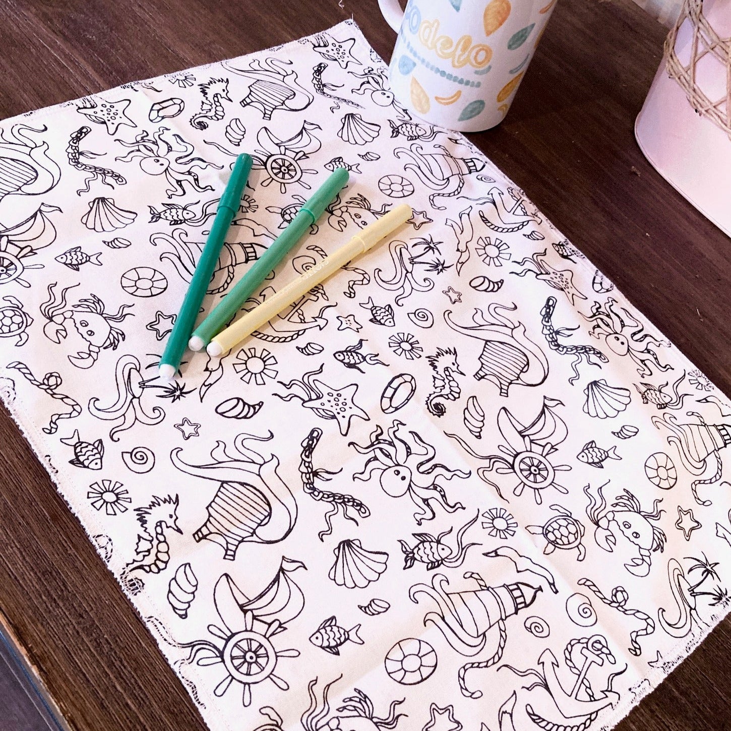 set de table en coton, coloriage, reutilisable, feutres, lavable, economique