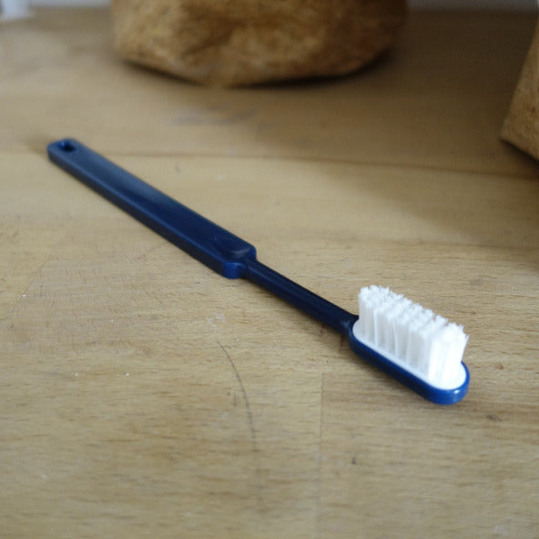 Brosse à dent réutilisable, tête interchangeable, recharge fibres, brosse à dent en bioplastique colorée, Zéro Déchet, Alpes Maritimes (06)