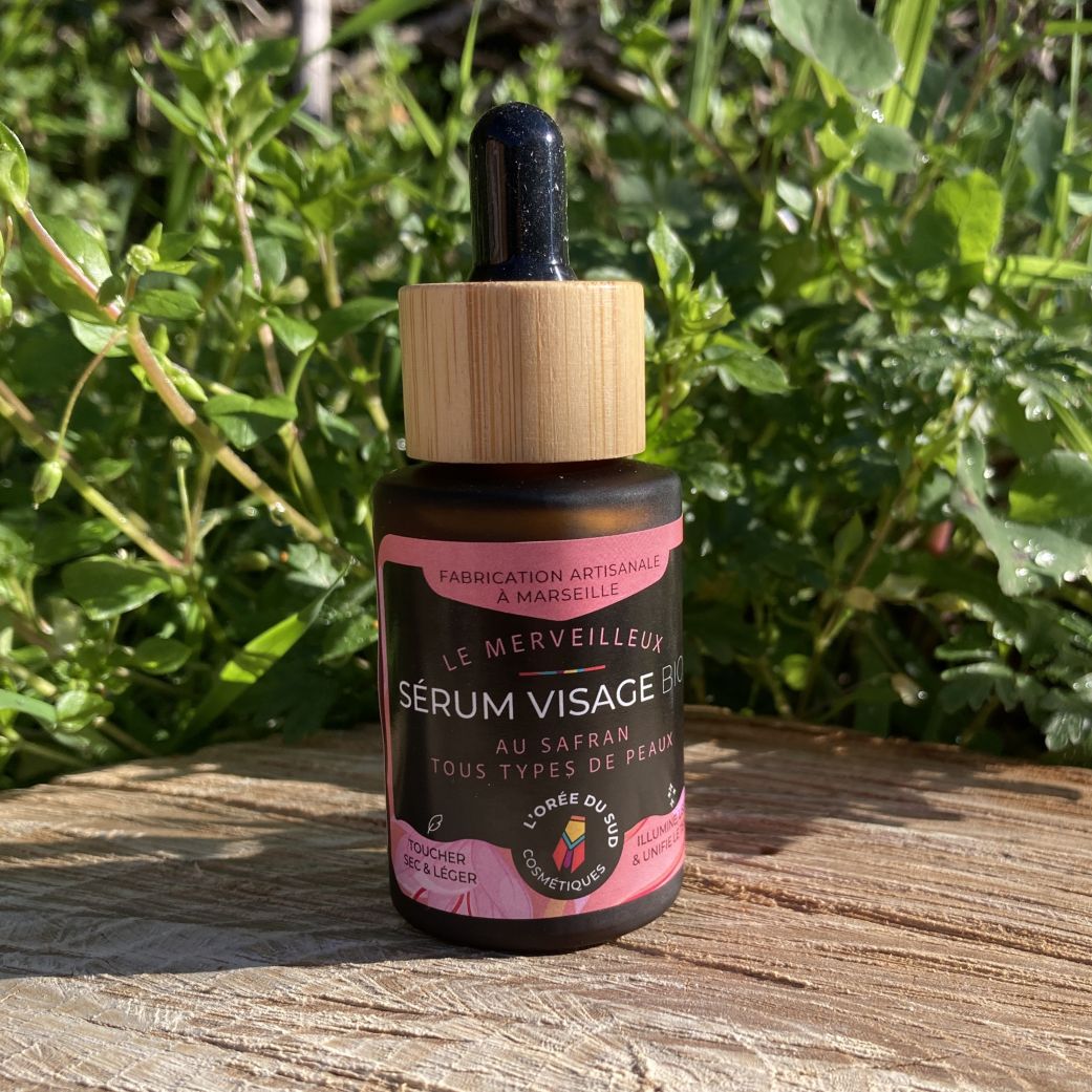 Flacon Sérum naturel sur bois