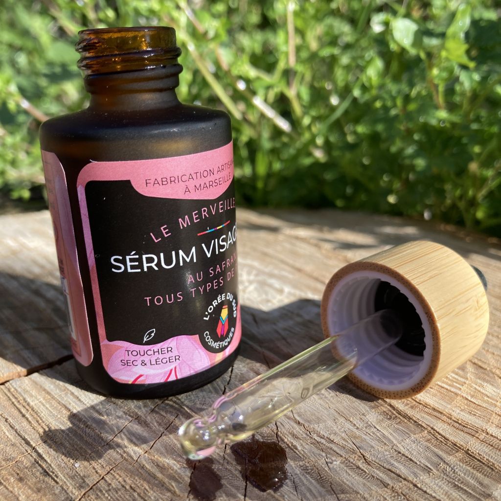 détail sérum pipette en verre